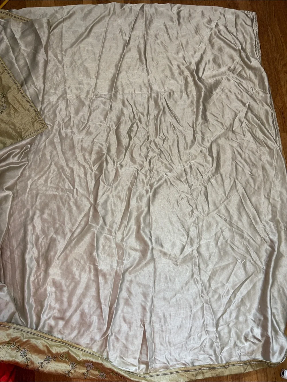 Passion For India Embroidered Gold Cream Floral Tablecloth Silk